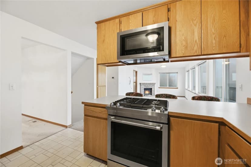 Property photo for 1924 5th Street Se, Puyallup photo 11