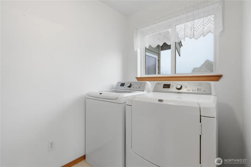 Property photo for 1924 5th Street Se, Puyallup photo 15