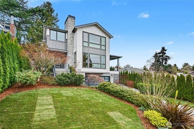 Property photo for 4615 52nd Avenue S, Seattle photo 2
