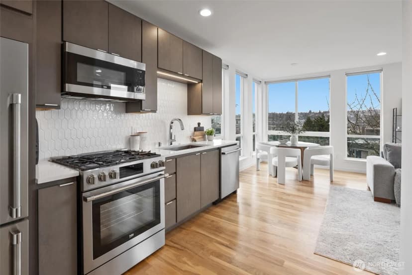 Property photo for 2409 W Boston Street #a, Seattle photo 3