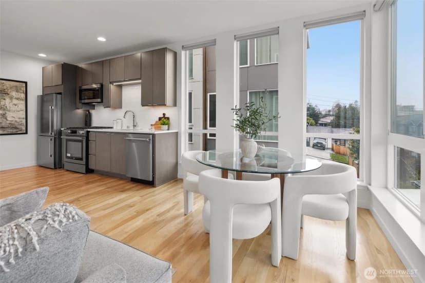 Property photo for 2409 W Boston Street #a, Seattle photo 6