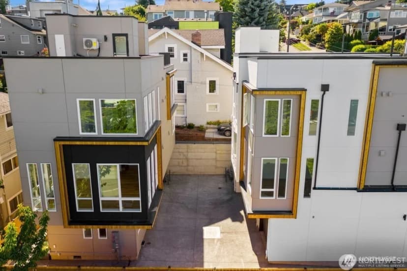 Property photo for 2409 W Boston Street #a, Seattle photo 23