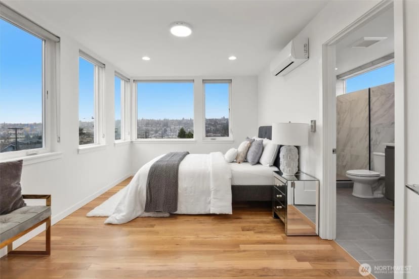 Property photo for 2409 W Boston Street #a, Seattle photo 13