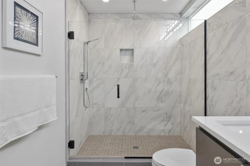 Property photo for 2409 W Boston Street #a, Seattle photo 16