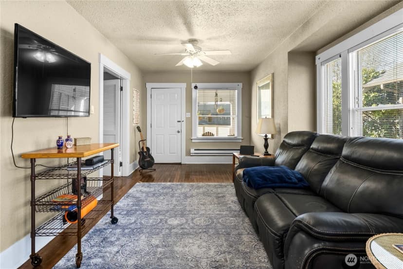 Property photo for 4509 Pacific Avenue, Tacoma photo 8