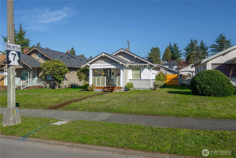 Property photo for 4509 Pacific Avenue, Tacoma photo 4