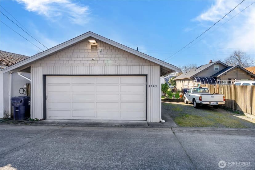 Property photo for 4509 Pacific Avenue, Tacoma photo 31
