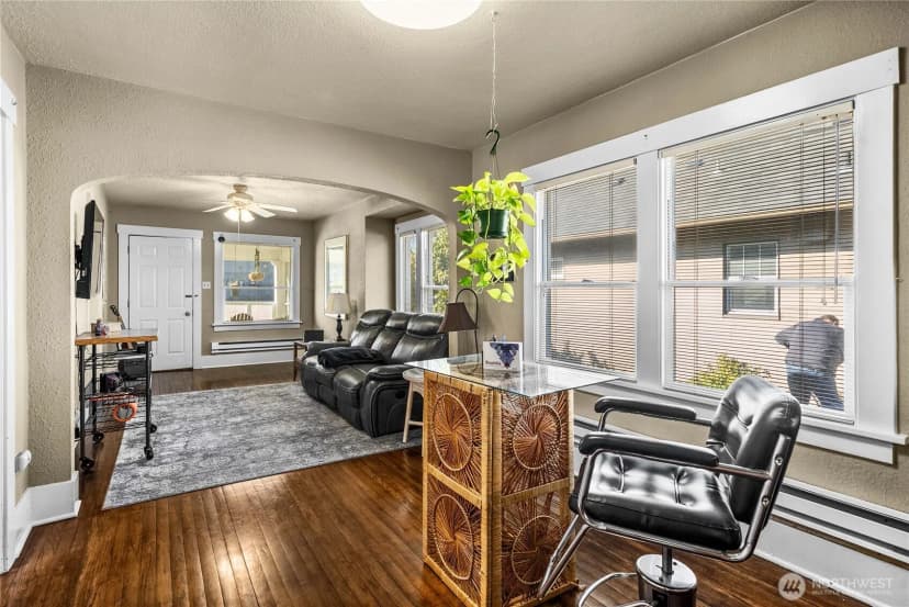 Property photo for 4509 Pacific Avenue, Tacoma photo 17