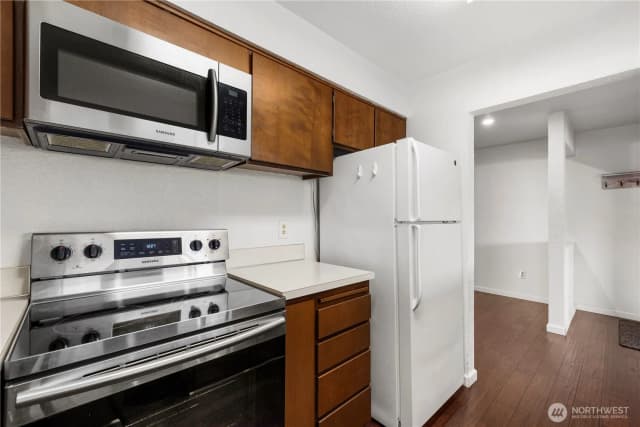 Property photo for 22508 6th Avenue S #1, Des Moines photo 5