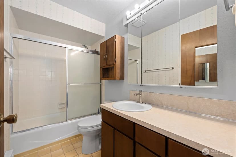 Property photo for 22508 6th Avenue S #1, Des Moines photo 15
