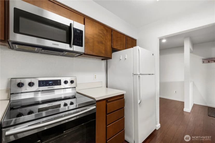 Property photo for 22508 6th Avenue S #1, Des Moines photo 7