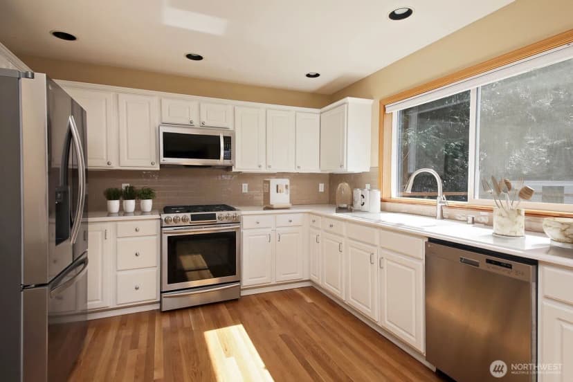 Property photo for 2876 Doc Savage Drive, Langley photo 16