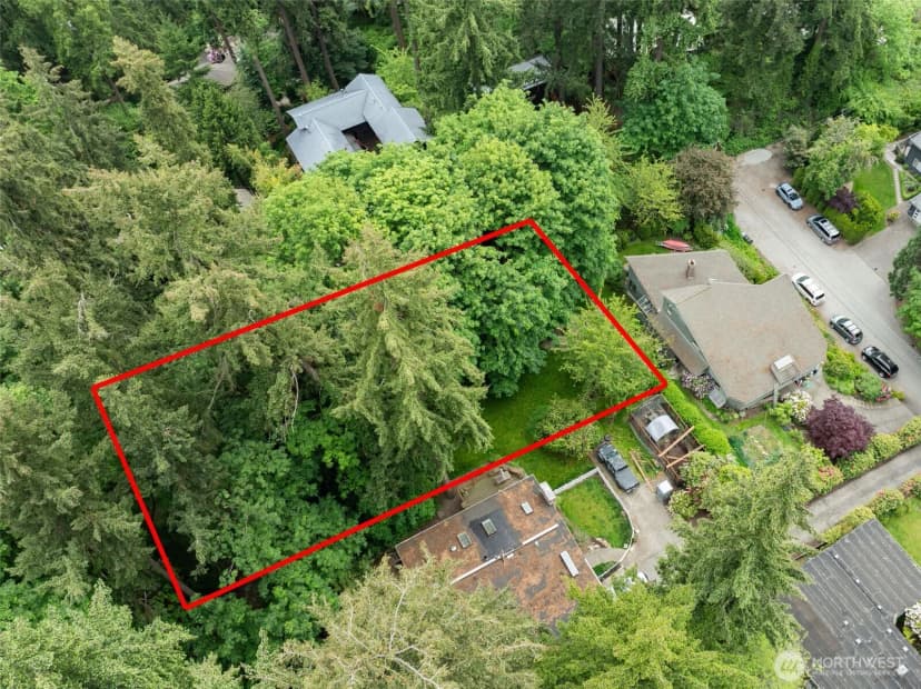 Property photo for 73 Xx Se 38th Street, Mercer Island photo 8
