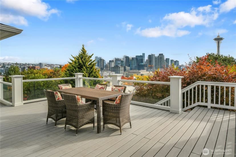 Property photo for 922 Nob Hill Avenue N, Seattle photo 36