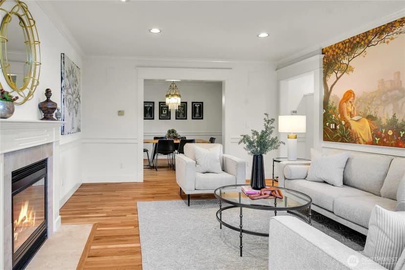 Property photo for 922 Nob Hill Avenue N, Seattle photo 17