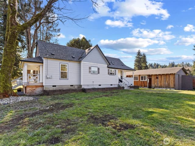 Property photo for 203 E 6th St, Bucoda