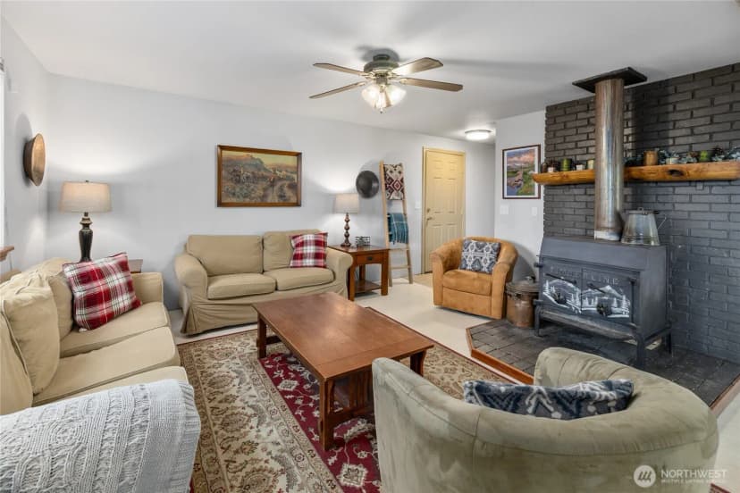 Property photo for 211 Indian Hill Road, Cle Elum photo 8