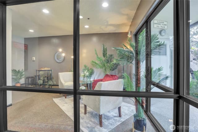 Property photo for 5000 California Avenue Sw #406, Seattle photo 4