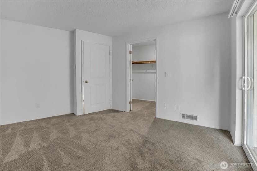 Property photo for 5000 California Avenue Sw #406, Seattle photo 15