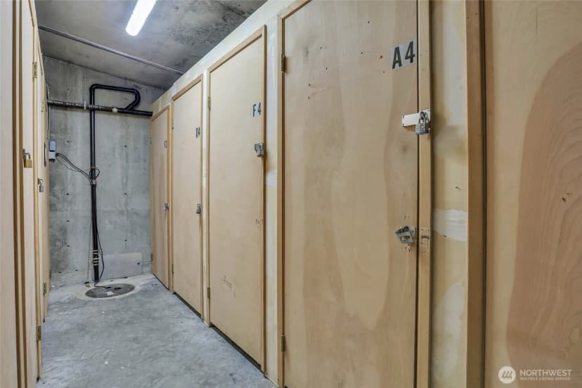 Property photo for 5000 California Avenue Sw #406, Seattle photo 21