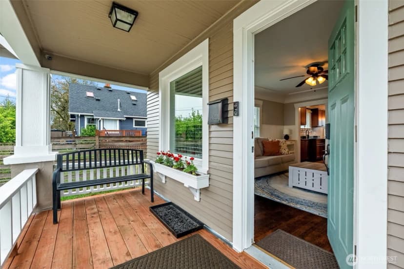 Property photo for 1210 S 45th Street S, Tacoma photo 4