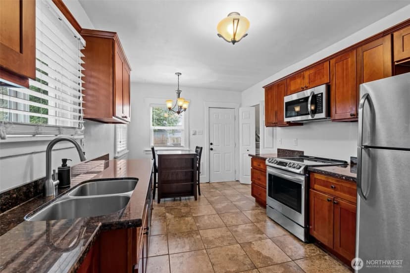 Property photo for 1210 S 45th Street S, Tacoma photo 12