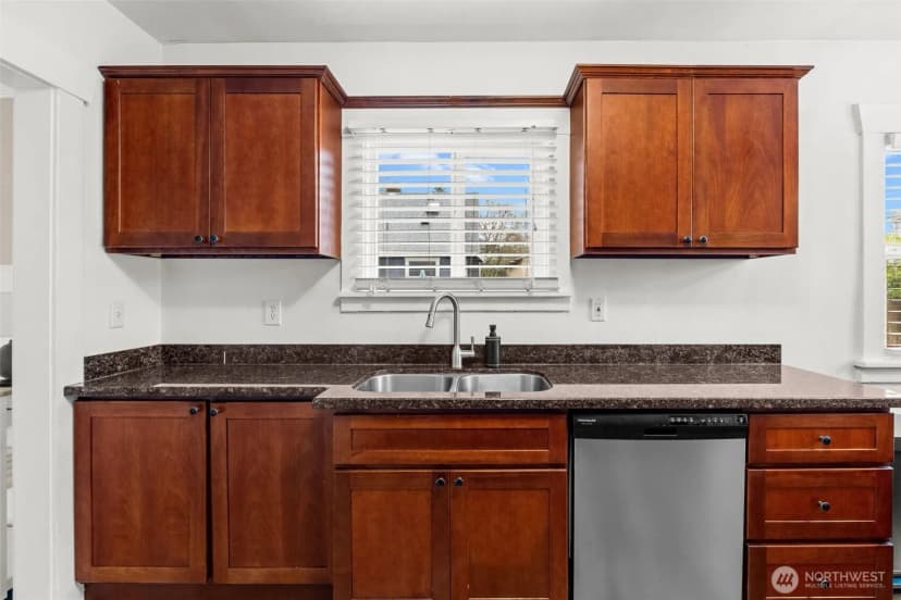 Property photo for 1210 S 45th Street S, Tacoma photo 13