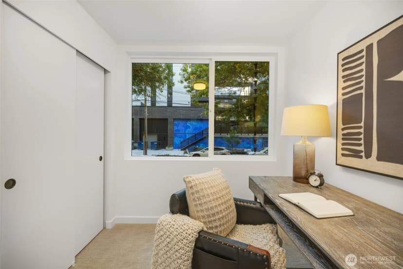 Property photo for 2110 1st Avenue N, Seattle photo 5