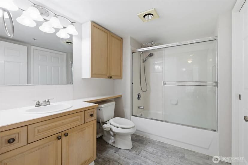Property photo for 15020 Bothell Way Ne #406, Lake Forest Park photo 12