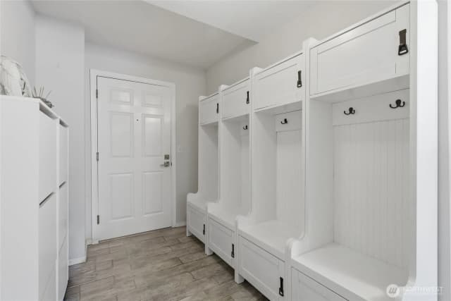Property photo for 15020 Bothell Way Ne #406, Lake Forest Park photo 3
