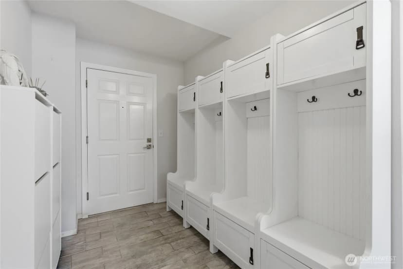 Property photo for 15020 Bothell Way Ne #406, Lake Forest Park photo 3