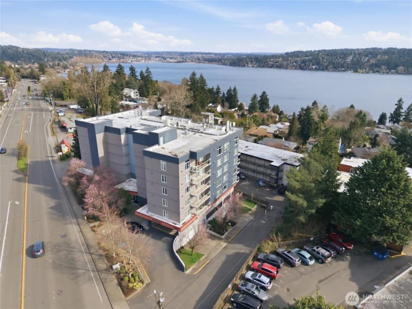 Property photo for 15020 Bothell Way Ne #406, Lake Forest Park photo 29
