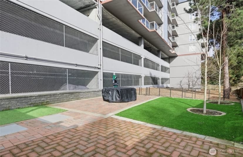 Property photo for 15020 Bothell Way Ne #406, Lake Forest Park photo 17