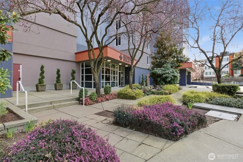 Property photo for 15020 Bothell Way Ne #406, Lake Forest Park photo 23
