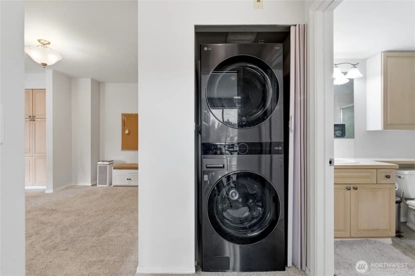 Property photo for 15020 Bothell Way Ne #406, Lake Forest Park photo 11
