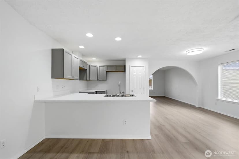 Property photo for 218 Sun Willows Boulevard, Pasco photo 11
