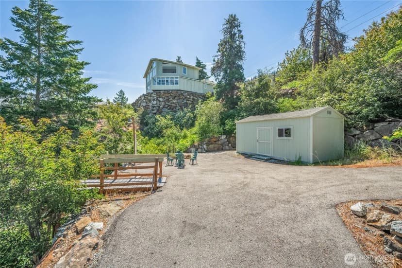 Property photo for 20000 S Lakeshore Road, Chelan photo 8