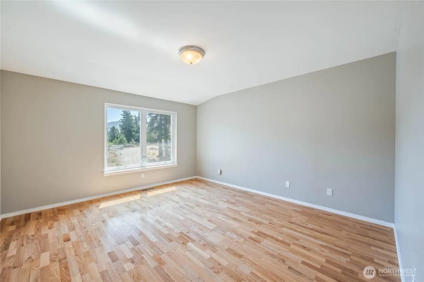 Property photo for 20000 S Lakeshore Road, Chelan photo 32