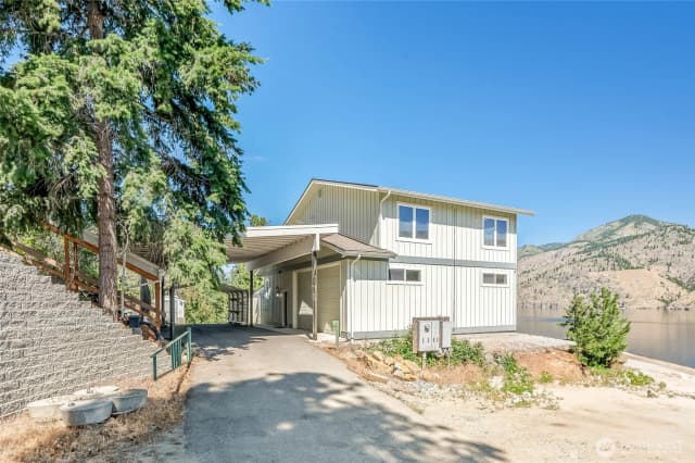 Property photo for 20000 S Lakeshore Road, Chelan photo 4