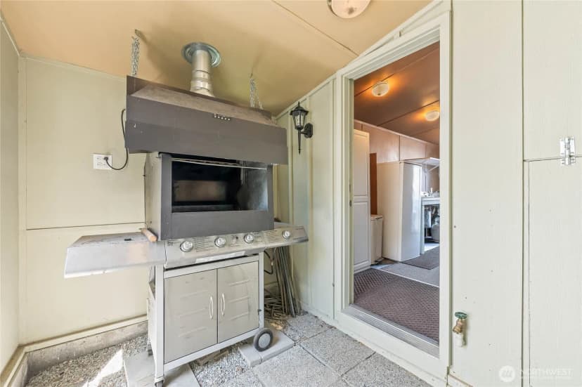 Property photo for 20000 S Lakeshore Road, Chelan photo 18