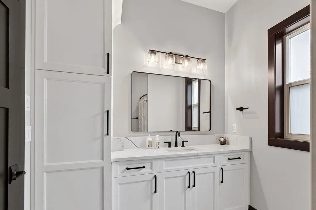 Property photo for 613 S Perry Avenue, East Wenatchee photo 18