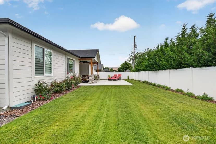 Property photo for 613 S Perry Avenue, East Wenatchee photo 24