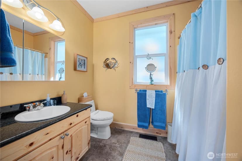 Property photo for 31 Cougar Crossing Lane, Chelan photo 16