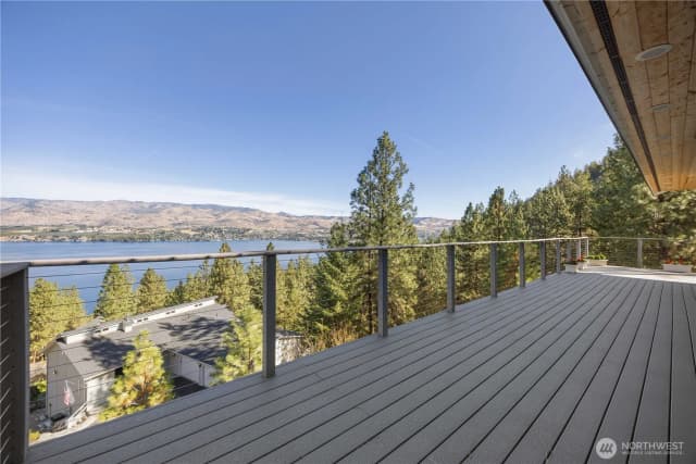 Property photo for 31 Cougar Crossing Lane, Chelan photo 5