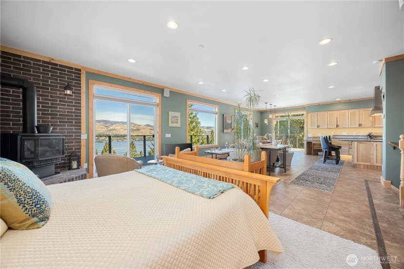 Property photo for 31 Cougar Crossing Lane, Chelan photo 15