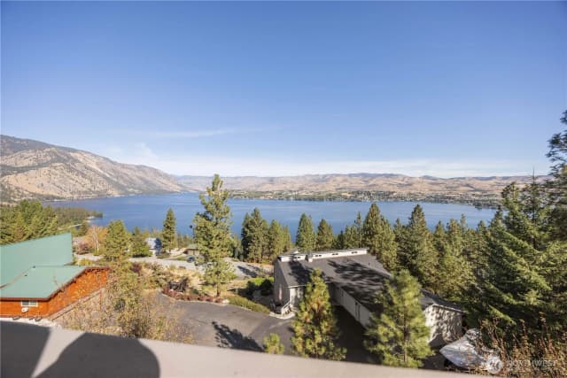 Property photo for 31 Cougar Crossing Lane, Chelan photo 3