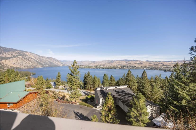 Property photo for 31 Cougar Crossing Lane, Chelan photo 3