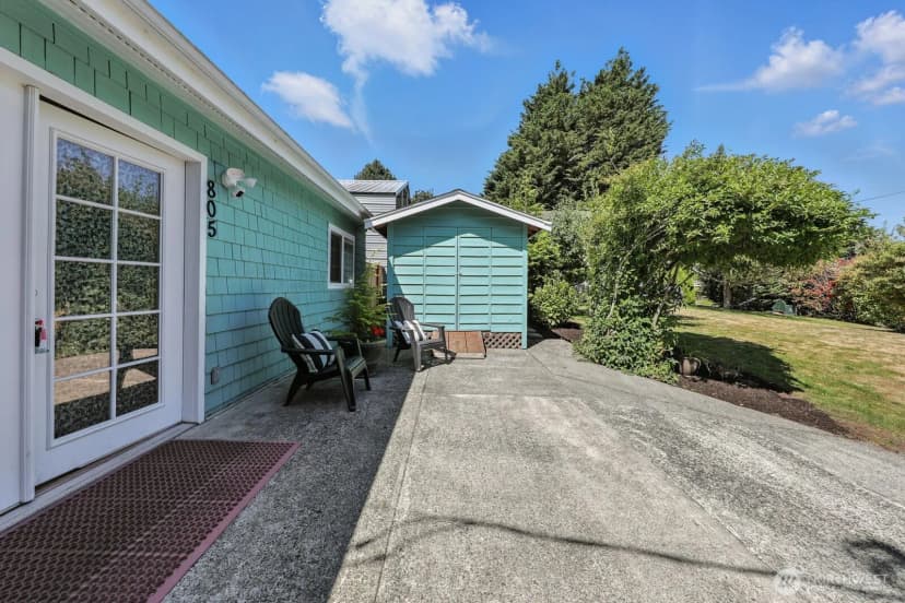 Property photo for 805 36th Street, Anacortes photo 4