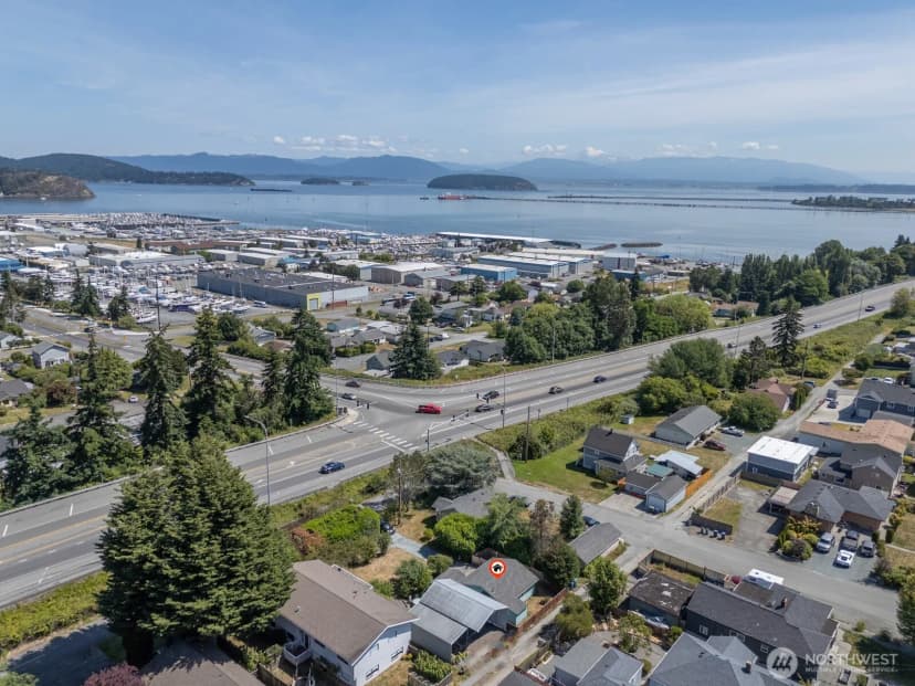Property photo for 805 36th Street, Anacortes photo 31