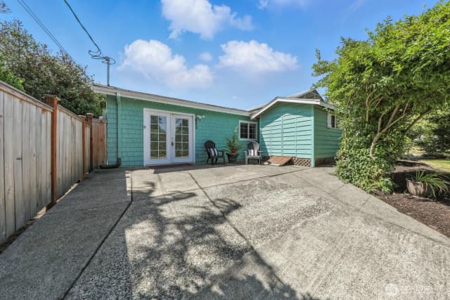 Property photo for 805 36th Street, Anacortes photo 5